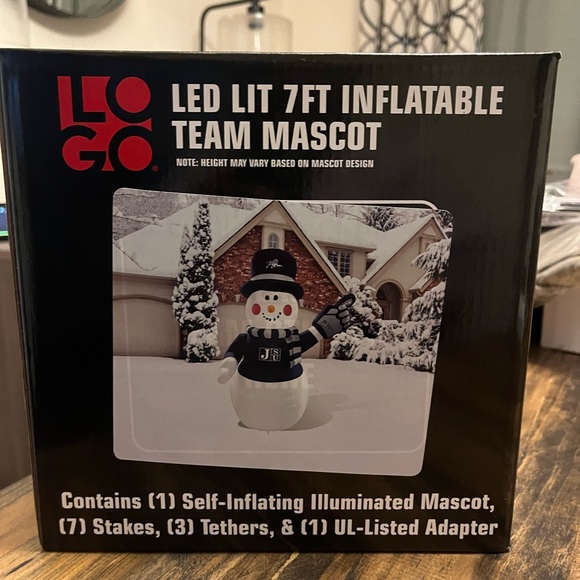 7 foot Inflatable Jackson State University Snowman - Picture 3 of 5